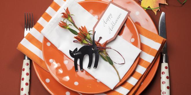 Halloween themed table setting